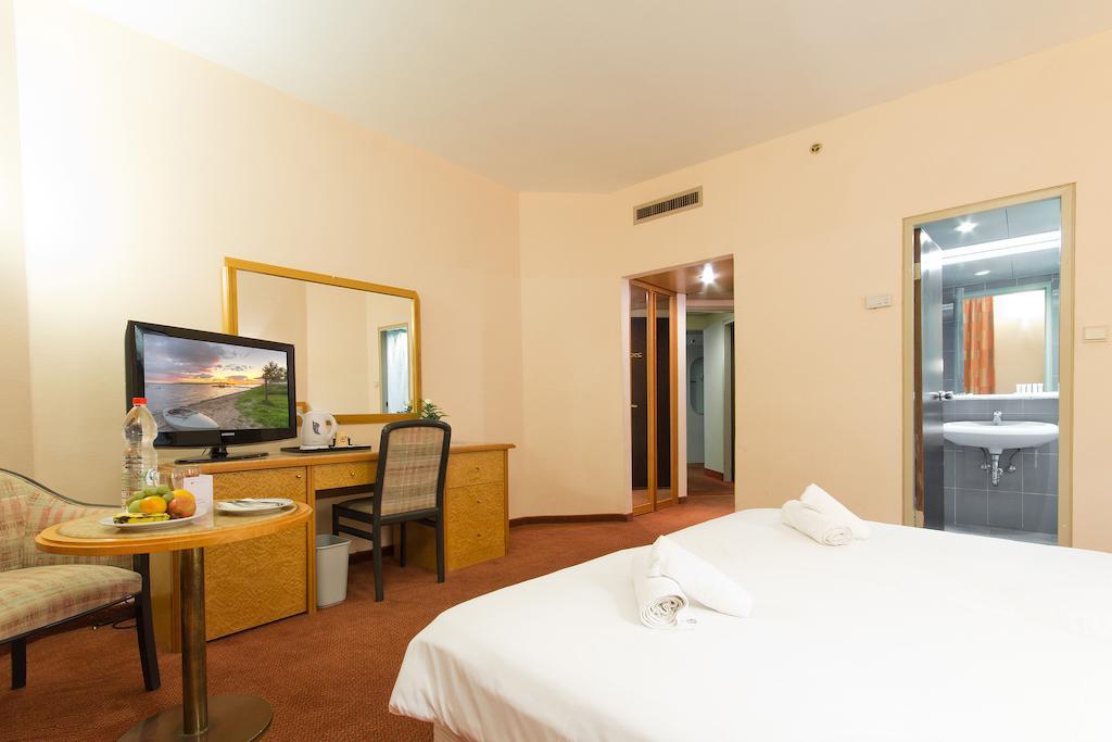 Royal Jerusalem Hotel Room photo